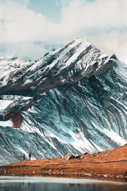 Mountain Landscapes - Captivating view of the Himalayas with snowy pea #9035201